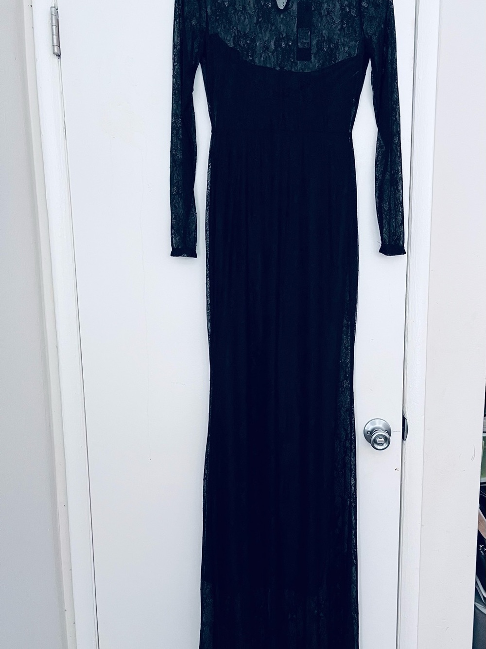 Fashion Nova, Y2K, Elegant, Black Lace Long Sleeve Maxi Dress, Size Medium.
